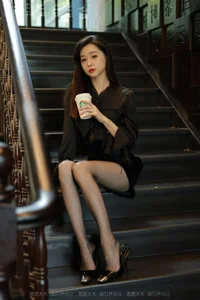 Jia Ye Embodies Elegance in the Goddess Descends IESS Collection - image 5