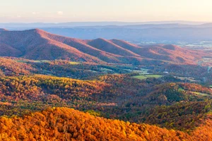 9 Essential Autumn Experiences to Enjoy Across the United States - image 8