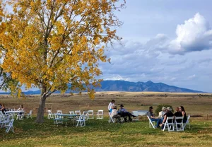 9 Essential Autumn Experiences to Enjoy Across the United States - image 4