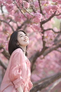 YiTuYu Art Language Vol.6828 Fan Fan Professional Photography Gallery - image 2