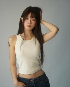 Viral Study Abroad Influencer Captivates Fans with Stunning Pastoral Shepherdess Photoshoot - image 2