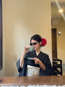 Arena of Valor Gaming Influencer Stuns Community with New Glamorous Lifestyle Gallery - image 2