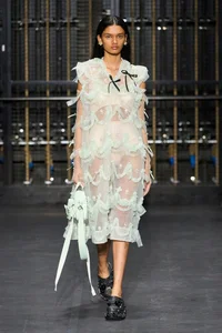 Embracing the Muse Aesthetic: The Ethereal Fashion Trend Taking Over - image 14