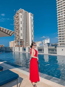 Elegant Portrait Gallery of Huỳnh Lâm Tố Ngân: Celebrating Vietnamese Beauty and Grace - image 2
