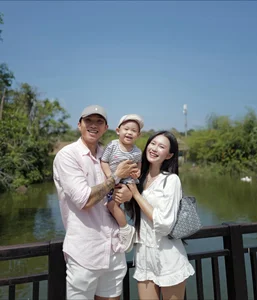 Doan Hai My Makes Radiant Public Appearance Following Husband Doan Van Hau’s Recent Social Media Controversy - image 2