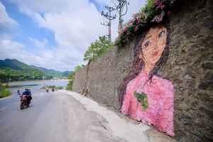 Budget Travel Guide: Exploring Cat Ba Island for 3 Days and 2 Nights - image 4