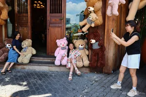 Ho Chi Minh City's Viral Teddy Bear Cafe: A Must-Visit Destination - image 0