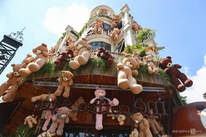 Ho Chi Minh City's Viral Teddy Bear Cafe: A Must-Visit Destination - image 5