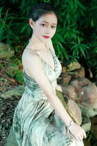Artistic Portraiture: YiTuYu Art Language Vol.5551 Featuring Xiao Xiao Cheng Tong Xue - image 7