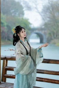 Ethereal Hanfu Beauty in Meiling Plum Forest - YiTuYu Vol.8870 Jiao Yi Zhi Sui Sui - image 9