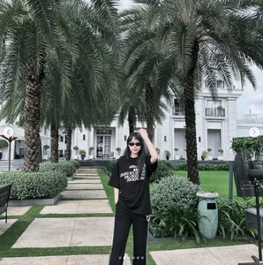 Former VTV Host Transitions to Motherhood and Luxury Lifestyle with Elegant New Look - image 1