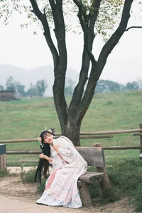 YiTuYu Art Language Vol.6758: Er Liang Feng Yue in Focus - image 15