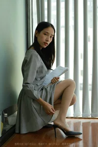 IESS Meizi Professional Secretary Theme Hosiery and Office Fashion Photography - image 3