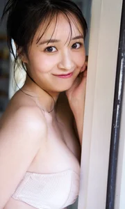 Stunning Portrait Gallery of Japanese Model Aoi Mizobata: Exclusive Weekly Playboy Digital Photo Book Collection and Visual Series - image 12