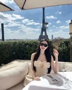A Dream Proposal: Romance Under the Iconic Eiffel Tower in Paris - image 7