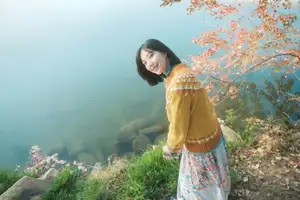 YiTuYu Art Language Vol.8738 Nan Nan: A Radiant Autumn Girl Embracing Warm Afternoon Sun - image 3