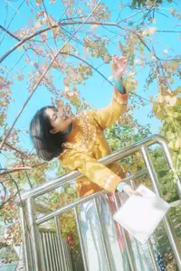 YiTuYu Art Language Vol.8738 Nan Nan: A Radiant Autumn Girl Embracing Warm Afternoon Sun - image 6
