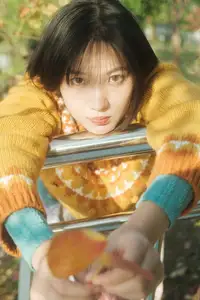 YiTuYu Art Language Vol.8738 Nan Nan: A Radiant Autumn Girl Embracing Warm Afternoon Sun - image 5