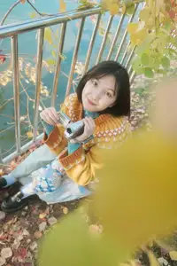 YiTuYu Art Language Vol.8738 Nan Nan: A Radiant Autumn Girl Embracing Warm Afternoon Sun - image 7