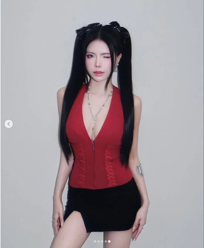 Mai Dora Captivates Fans with Sultry New Indoor Photoshoot Series