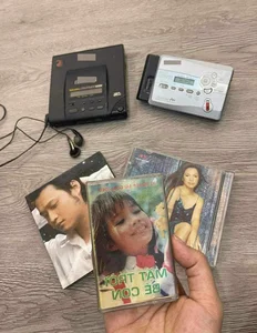 Hien Thuc’s Timeless Charm: Iconic Singer Shares Nostalgic Photos from Three Decades Ago - image 6