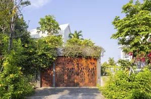 Stunning Twin Houses Architecture Nestled Within the Lush Forests of Da Nang - image 2