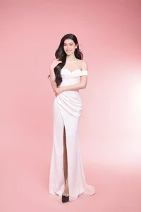 Diplomatic Academy Student Becomes a Standout Figure at Miss Vietnam Pageant - image 4
