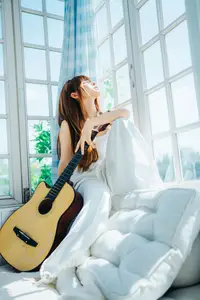 Coser Chunmomo: Elegant & Dreamy Moments with Guitar – Oct 2025 Selfie Part02 - image 1
