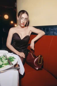From Humble Knitwear to Met Gala Royalty: The Inspiring Fashion Journey of Marc Jacobs - image 4