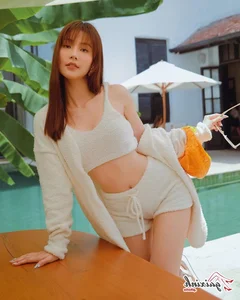Diem My 9x: Redefining Elegance and Sensuality in Her Latest Summer Photoshoot - image 11
