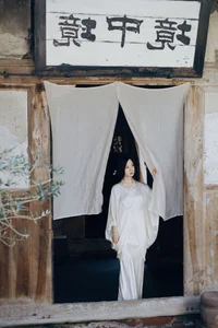 Timeless Beauty and Art: YiTuYu Art Language Vol.7632 featuring Zi Qing - image 7