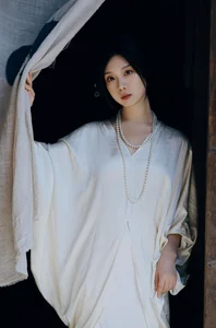 Timeless Beauty and Art: YiTuYu Art Language Vol.7632 featuring Zi Qing - image 8