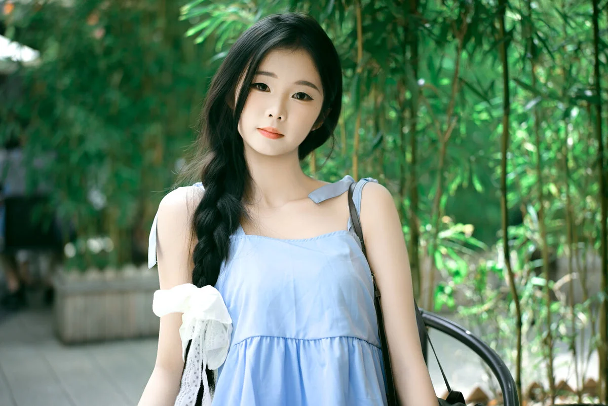 Elegant Portraits of Ai Qing in YiTuYu Art Language Vol.10383 – Exclusive 20P Gallery