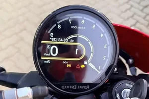 Royal Enfield Guerrilla 450 Apex 2026: New Performance Street Bike Launched in the UK - image 1