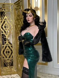 Elegant Lady Loki Cosplay by Ulichan - Exclusive 30 Photo Collection - image 9