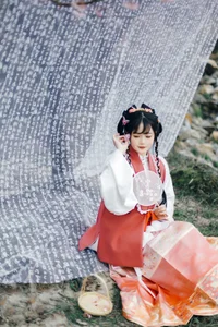 Nature's Muse: Qi Qi Ry's Serene Escape in YiTuYu Art Language Vol. 9037 - image 12