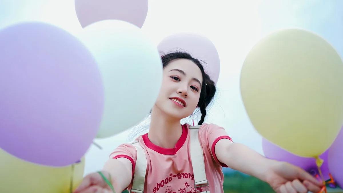 Artistic Expression in Photography: YiTuYu Art Language Vol.4754 Featuring Jiao Yi Zhi Sui Sui
