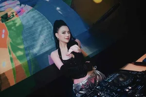 Stunning Post-Pregnancy Transformation of Renowned DJ After Third Child - image 3