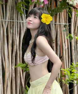 FAPtv Star Thúy Kiều Sets the Internet Ablaze with Stunning New Beachwear Photos - image 3