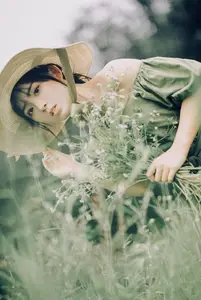 You Ran Hime Vol.8750: Gentle Muse in a Dreamy Spring Garden - image 1