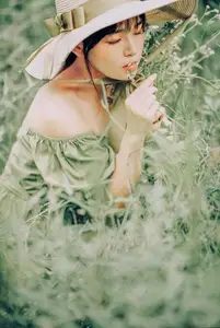 You Ran Hime Vol.8750: Gentle Muse in a Dreamy Spring Garden - image 3