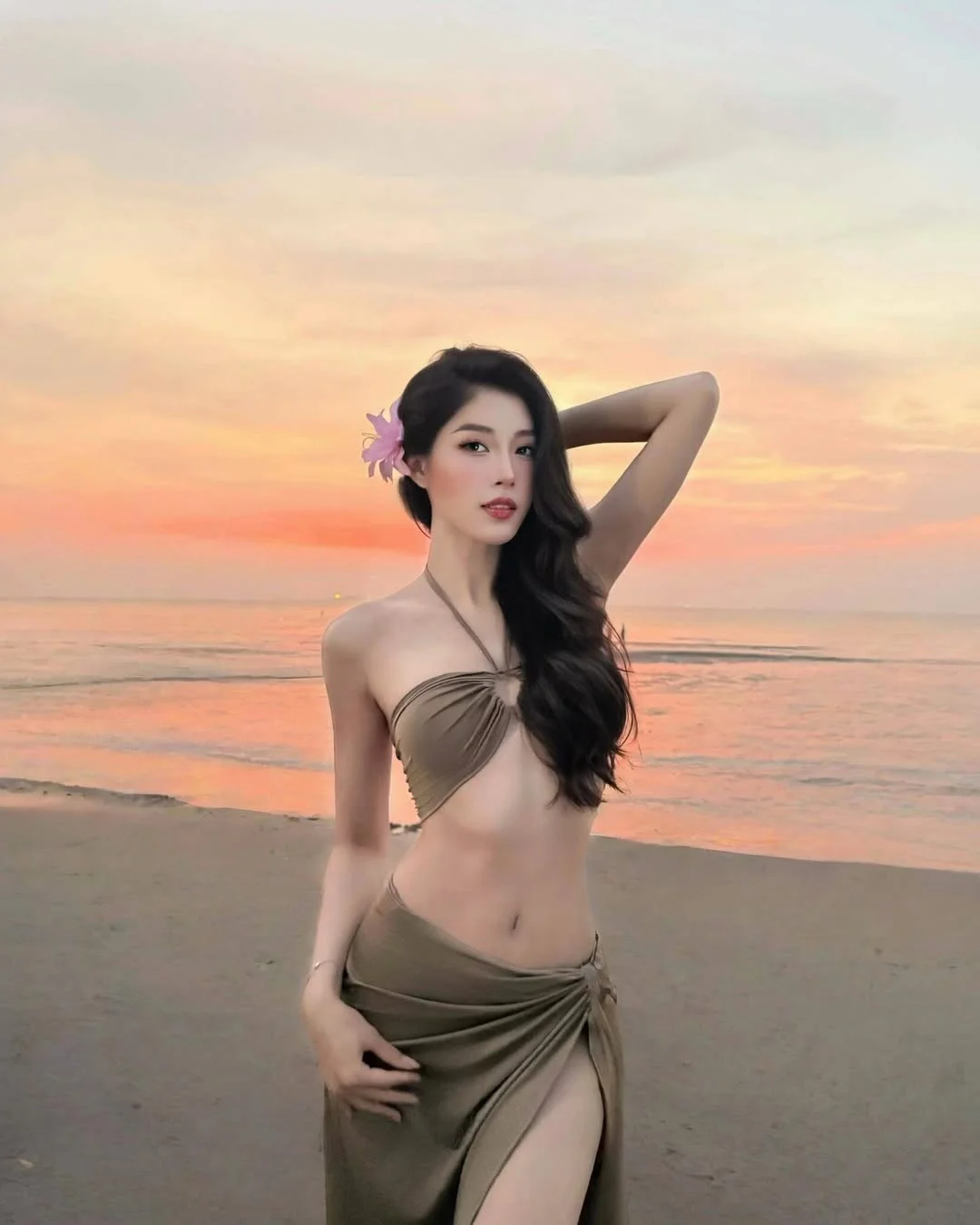 Discover the Stunning Bikini Gallery of Volleyball Icon Đặng Thu Huyền: A Blend of Sport and Glamour