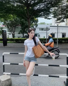 Discover the Stunning Bikini Gallery of Volleyball Icon Đặng Thu Huyền: A Blend of Sport and Glamour - image 9