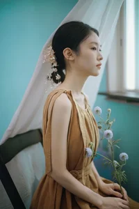 Chasing the Golden Hour: A Retro Visual Journey with Yi Zhi You Zi’s Art Language - image 43