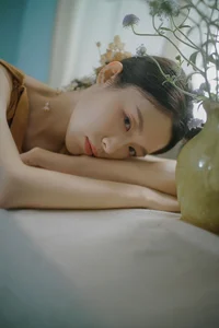Chasing the Golden Hour: A Retro Visual Journey with Yi Zhi You Zi’s Art Language - image 19