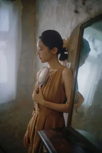 Chasing the Golden Hour: A Retro Visual Journey with Yi Zhi You Zi’s Art Language - image 42