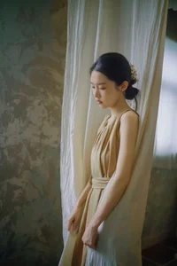 Chasing the Golden Hour: A Retro Visual Journey with Yi Zhi You Zi’s Art Language - image 0
