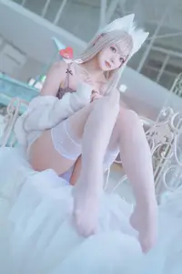 Coser Kurotia Kuro: Sweet Charm in Pure KEMOMIMI WHITE Lingerie (56P) - image 0