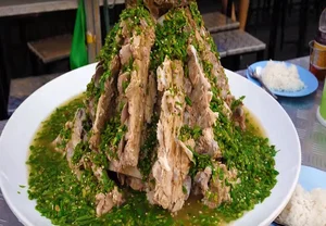 A Culinary Journey Through Thailand: Must-Try Dishes for Every Traveler - image 5