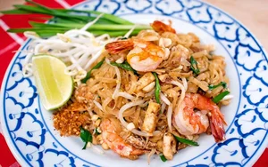 A Culinary Journey Through Thailand: Must-Try Dishes for Every Traveler - image 8